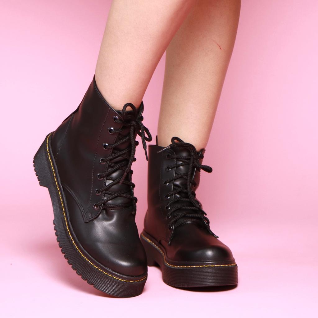 Combat boots - Pinayapple