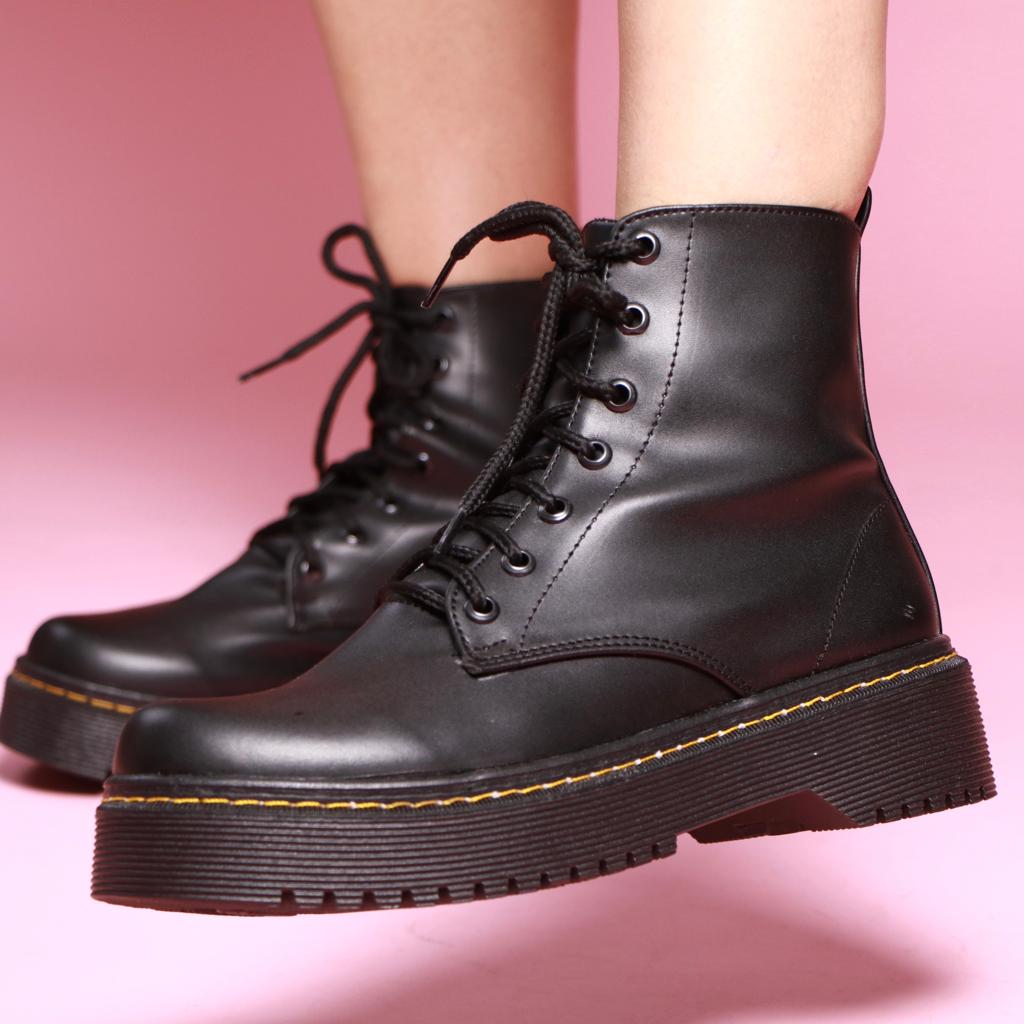 Combat boots - Pinayapple