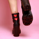 Cargar imagen en el visor de la galería, Botas Love - Pinayapple
